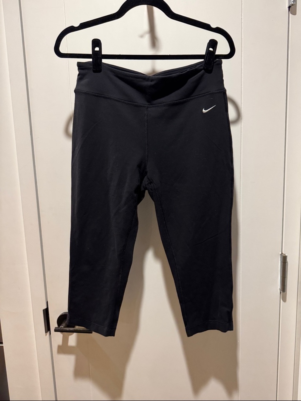 Nike Black Cropped Women’s Performance Leggings